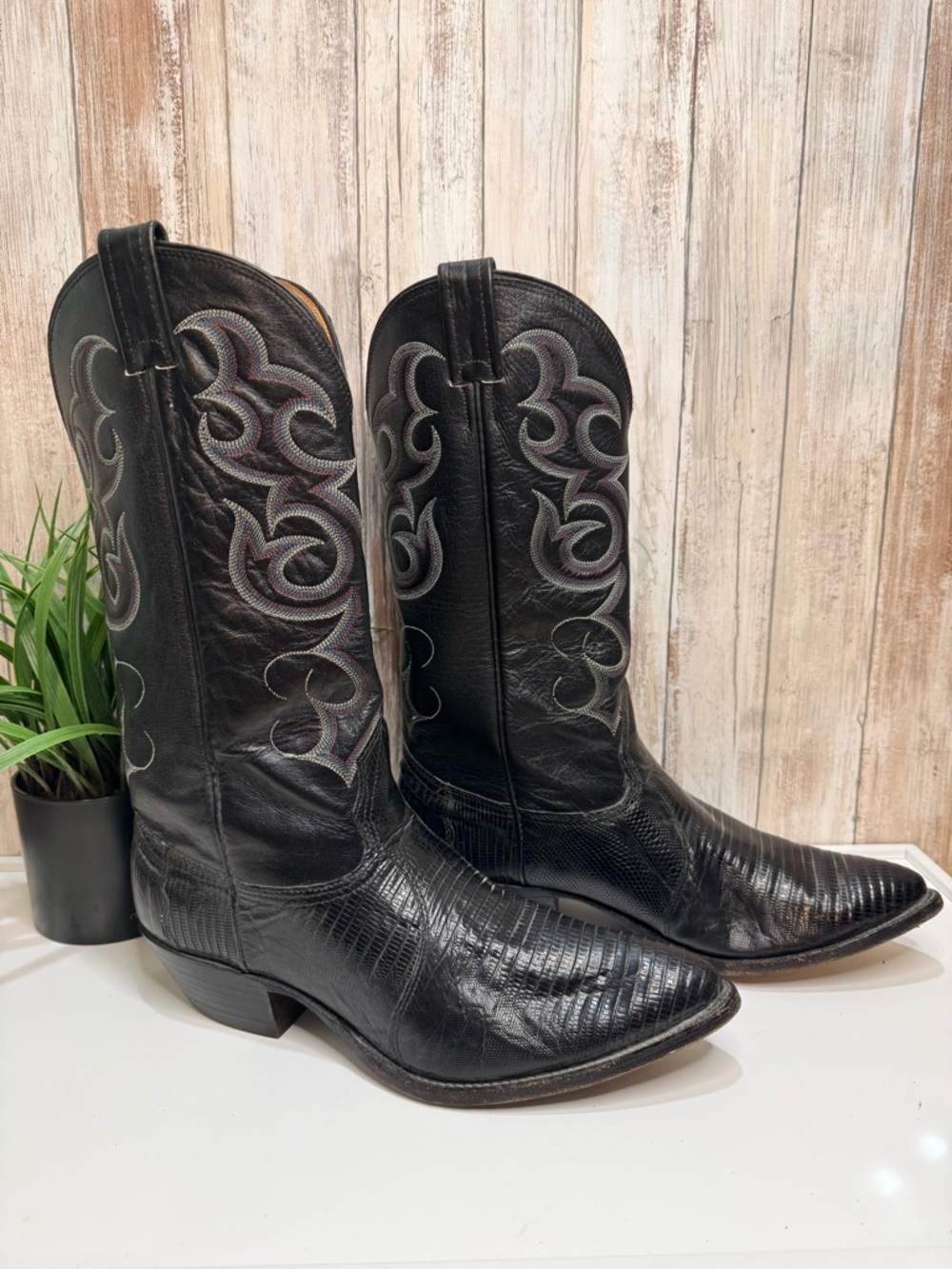 Vintage Nocona cowboy boots crafted from black Teju lizard skin 10 D - Picture 2 of 10